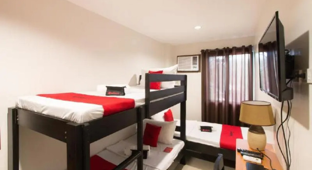 Номер Standard RedDoorz Plus @ Diola Villamonte Bacolod