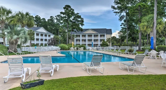 Апартаменты с 2 комнатами с балконом 8 Mi to Boardwalk: Myrtle Beach Condo Near Golfing