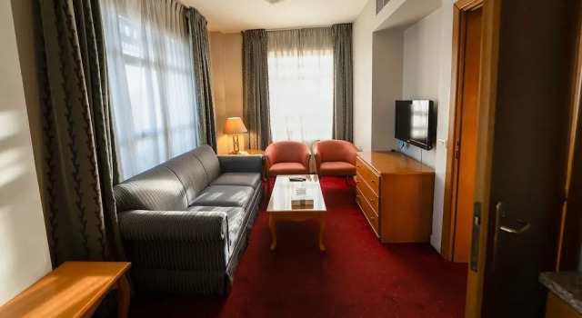 Семейный люкс Kindi Suite Hotel