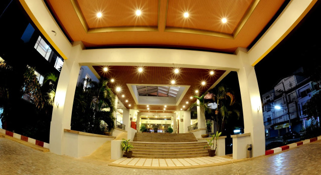 K Park Grand Hotel, Забронировать Отель Отели Южного Таиланда с парковкой, Парковка