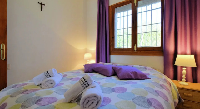Lovely Holiday Home With Private Swimming Pool in Almogía