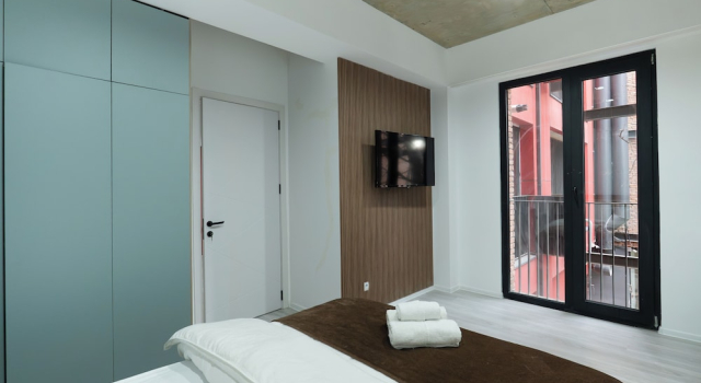 Bright 1BR apartment in Avlabari