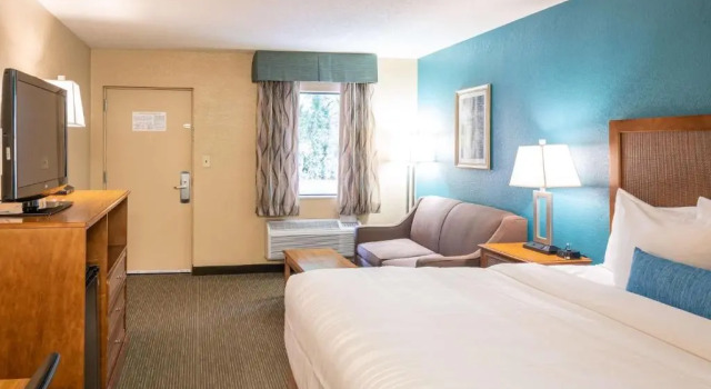 Номер Standard Best Western Charleston Inn