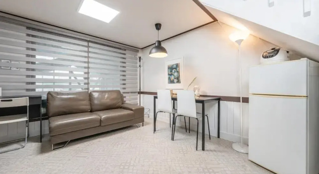 Номер Standard c 1 комнатой с балконом Gapyeong Dongban84 Glamping&Pool villa