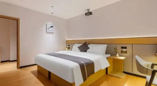 Семейный люкс с 2 комнатами JI Hotel Guangzhou Baiyun Station Sanyuanli Avenue