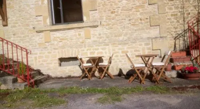 Domaine Bois De Capy, Book Hotel Hoteller i Proissans med parkering, Parkering