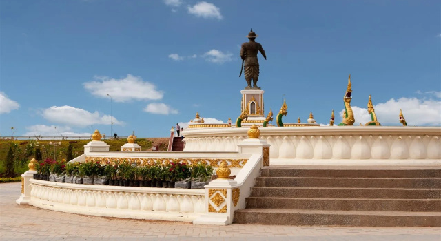 Samxay Hotel, Забронировать Отель Вьентьян Лаос, рядом с Посольство Королевства Тайланд