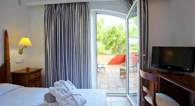 Одноместный номер Superior Hotel Cala Sant Vicenç