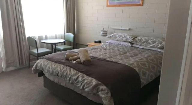 Acacia Motor Inn @ Nhill, Book Hotel Hotels in Nhill with a Pool, Swimming Pool