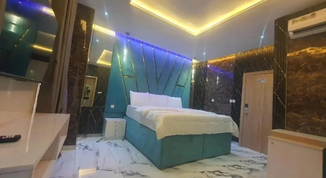 Ehi Grand Hotel, Đặt Khách sạn Lagos Lagos State