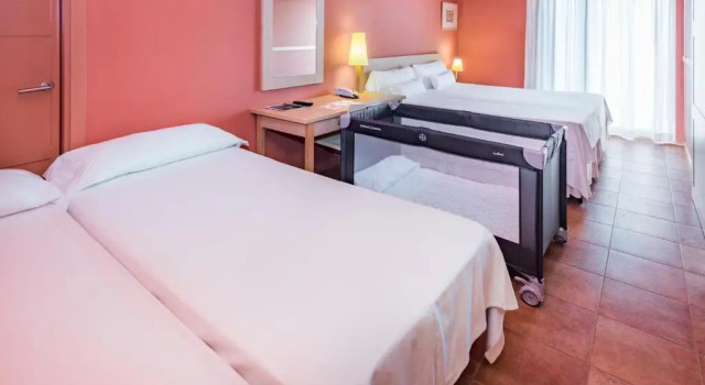 Четырёхместный номер Comfort Vilar Rural d'Arnes by Serhs Hotels