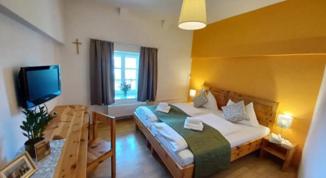 Stift St. Georgen am Längsee, Buchen Sie Hotel St. Georgen am Längsee Mittelkärnten