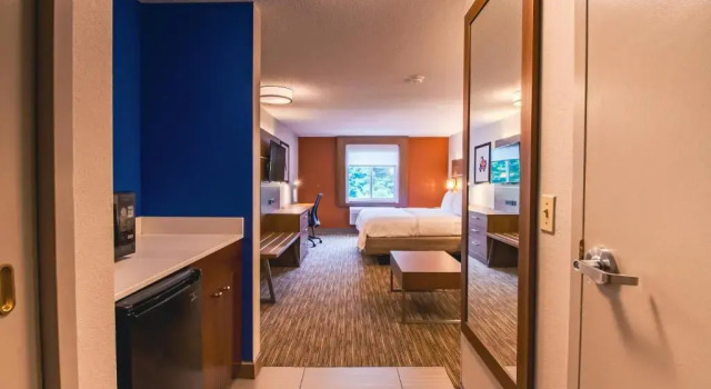 Люкс Holiday Inn Express & Suites - Lincoln East - White Mountains by IHG