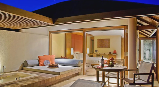 Двухместная вилла Water (ocean access) Villa Nautica Paradise Island Resort