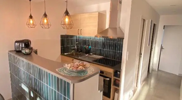 Somptueux appartement rénové en bord de mer, Забронировать Апартаменты/квартира Сис-Фур-Ле-Плаж Var coast