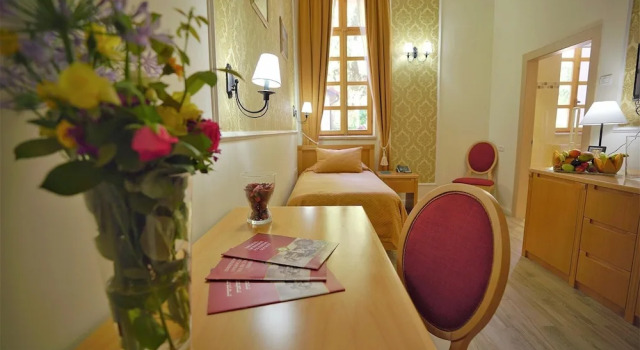 Номер Deluxe Sergei Palace Hotel