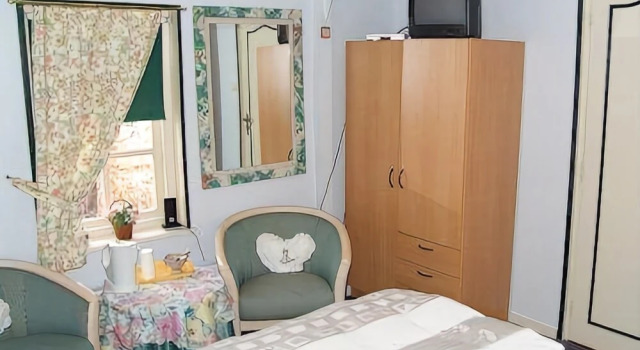 Farm-house, Buchen Sie Hotel Twijzelerheide Friesland