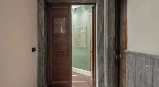 Hotel Valerì, Забронировать Отель Отели Рима с завтраком, рядом с Больница Сан-Джованни, Завтраки