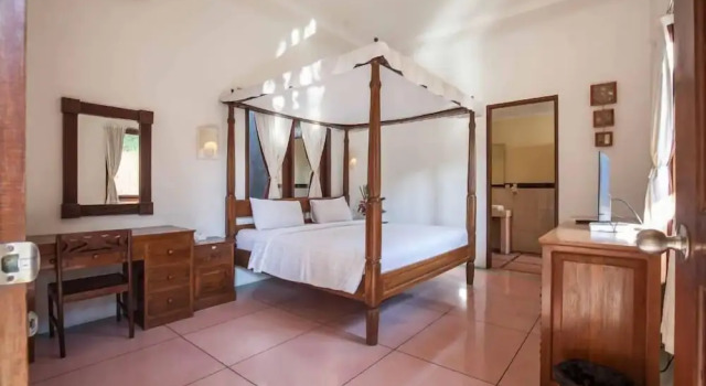 Вилла PB - Villa 2 - 2BR · 2-BR Private Pool Villa Walk to Seminyak Beach