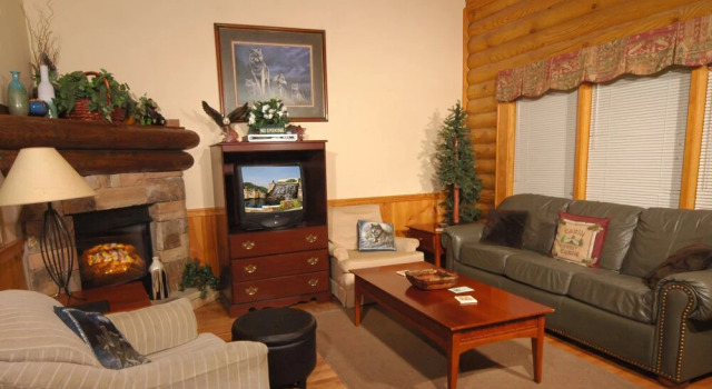 Dollys Dream 284 - Two Bedroom Cabin