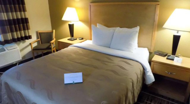 Двухместный номер Standard c 1 комнатой Quality Inn DFW Airport North