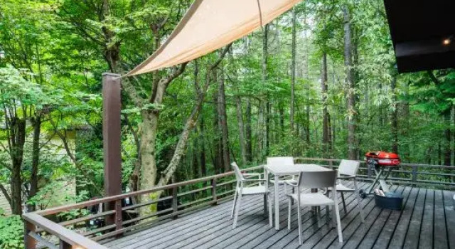 COCO VILLA Yatsugatake — Sauna, BBQ & fireplace, outdoor retreat with forest bathing and patio golf