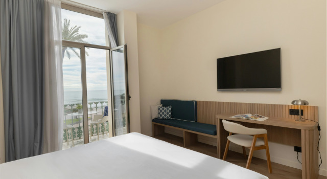 Двухместный номер Superior с балконом и с видом на море Sercotel Kalma Sitges