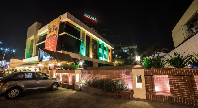 Двухместный номер Deluxe Hotel Highway View (Shikara)