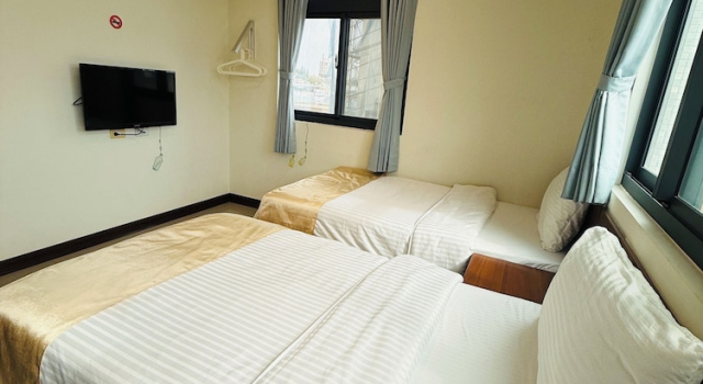Kényelem kétágyas szoba a városra néző kilátással és erkéllyel Frank's Hostel