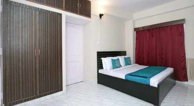 OYO 10404 Home 3BHK Mall Road Shimla