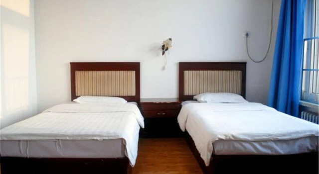 Qinhuangdao Shanhaiguan Lutong Hotel