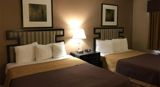 Hotel Saddleback