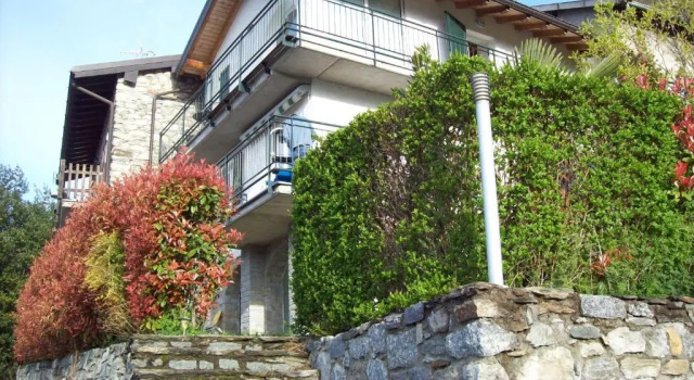 Апартаменты с видом на озеро Casa delle Camelie