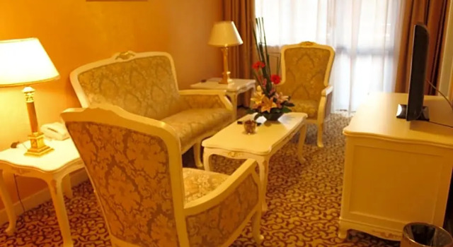 Люкс Deluxe Ming Wah International Convention Centre
