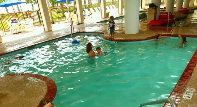 Holiday Sands North "On the Boardwalk", Забронировать Отель Отели Южной Каролины с бассейном, Бассейн