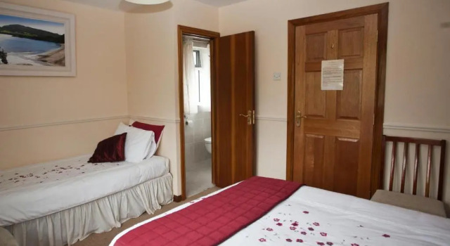 Avalon, Prenota Hotel Glenties 