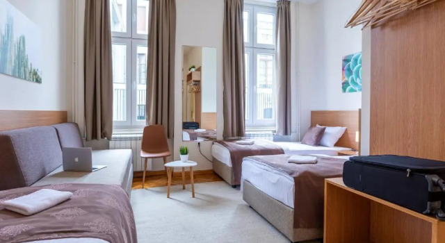 Трёхместный номер Comfort Booking En Suite