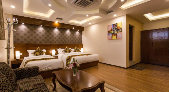 Полулюкс Yatri Suites and Spa