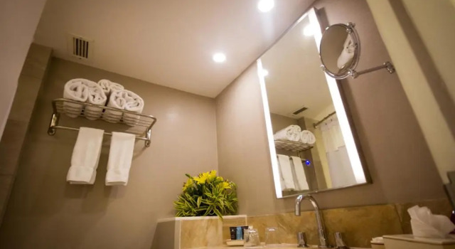 Четырёхместный номер Standard Crowne Plaza Managua by IHG