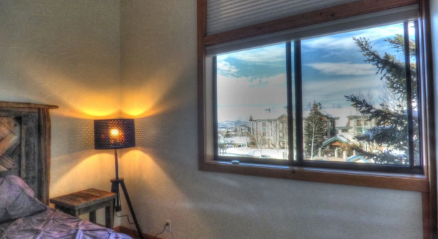Lift Tickets Ski-in-out Mnt Side Wifi, Fireplace, Clubhousewinter Shuttle