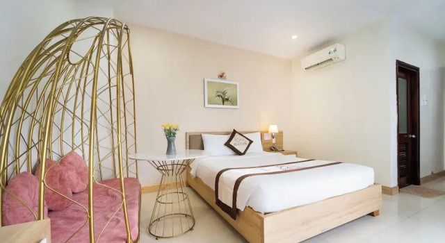 Номер Standard с балконом и с красивым видом из окна Bella VT Hotel - Bãi Sau Vũng Tàu