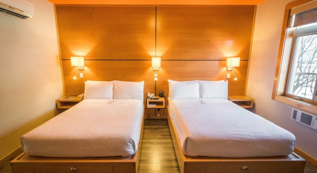 Четырёхместный номер Deluxe с видом на горы Adventure Hotel