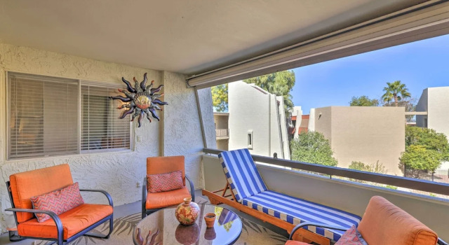 Апартаменты Lounge Poolside: Resort Condo 1 Mi to Old Town!
