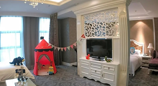 Семейный люкс Chongqing Huachen International Hotel