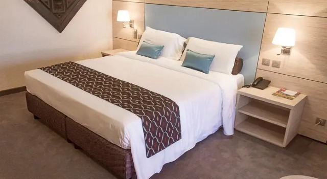 Hotel Sarakawa, Book Hotel Hoteller i Lomé med parkering, Parkering