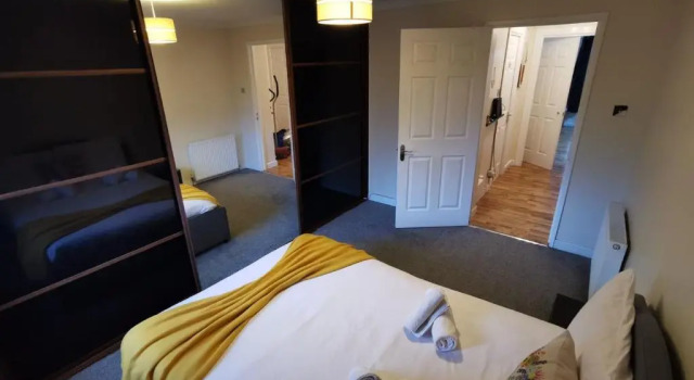 Glasgow Apartment, Забронировать Апартаменты/квартира Отели Glasgow & The Clyde Valley с парковкой, Парковка