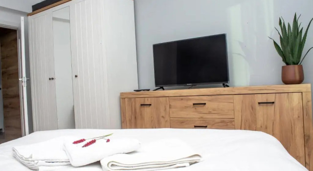 Wings Luxury Suites, Varaa Huoneisto Cluj-Napoca 