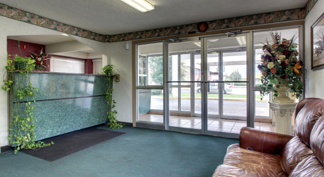 Key West Inn - Montgomery, Varaa Hotelli Montgomery Alabama