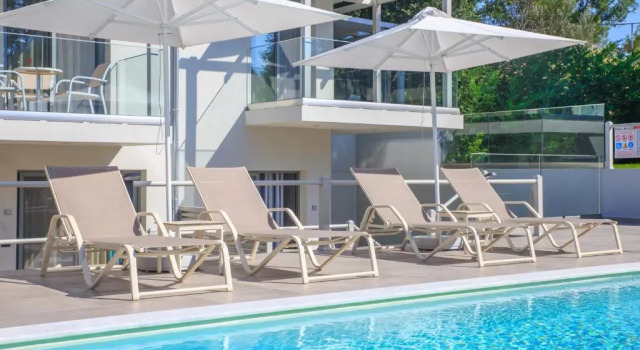 The Elegant Apartments