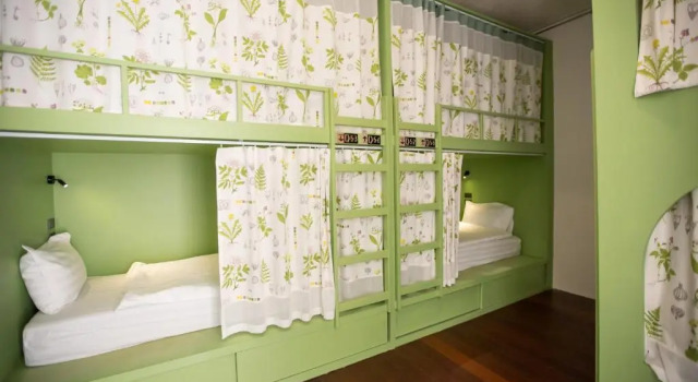 Кровать в общем номере (женский номер) Memmoth Cafe & Hostel in Lampang